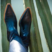 The Frankie Boot 'Navy'